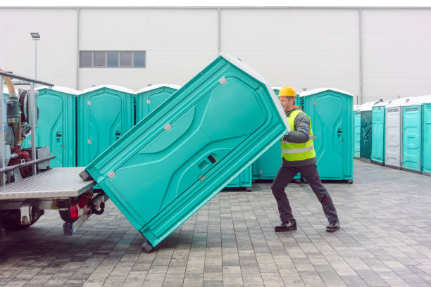 Best Portable restroom trailer rental  in Fairbury, IL