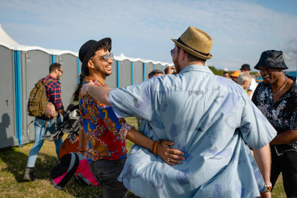 Best Portable restroom trailer rental  in Fairbury, IL