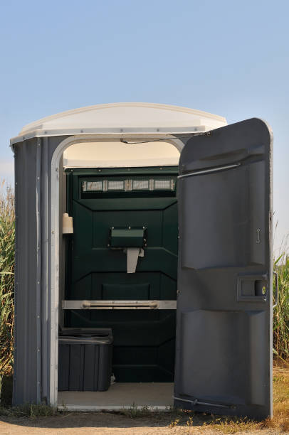 Best Porta potty rental for parties  in Fairbury, IL