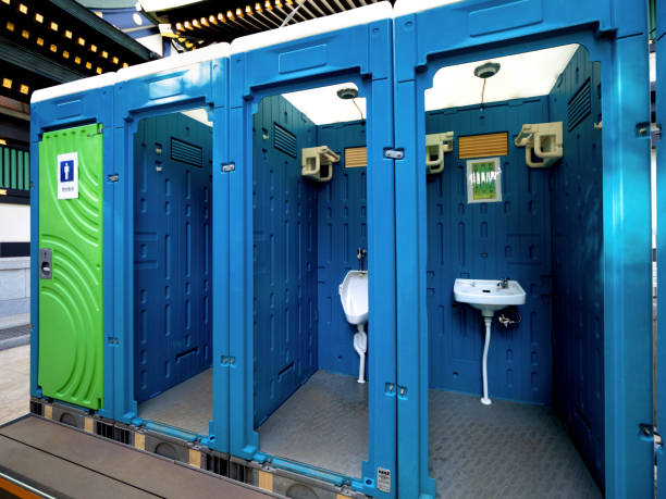 Portable Toilet Options We Offer in Fairbury, IL